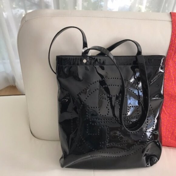 Tory Burch Black Patent Leather Tote Bag with Logo and Storage Bag - Picture 5 of 5